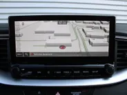 Kia Ceed Sportswagon 1.5 T-GDi DynamicPlusLine | Stoel- & stuurverwarming | Camera | Clima | Cruise adapt. | LED | Navi | Elek. achterklep | 16' LM |