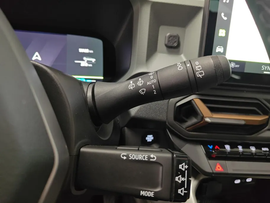 Dacia Bigster 1.8 Hybrid 155 Extreme AUTOMAAT NAVI TREKHAAK AIRCO 360CAMERA CRUISE CONTROLE SCHUIFKANTELDAK APPLE CARPLAY ANDROID AUTO ZEER MOOIE AUTO DEALER ONDERHOUDEN