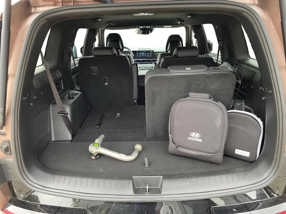 Hyundai Santa Fe 1.6 T-GDI PHEV Black Line 4WD 6p | Trekhaak | Leder | Stoelverwarming + koeling | 360 Camera