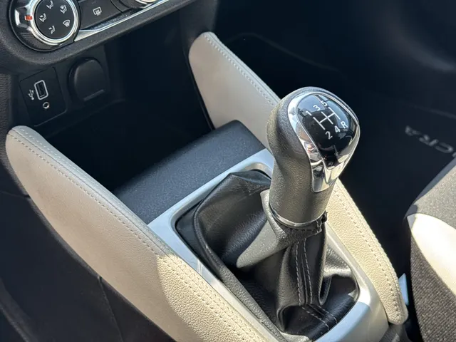 Nissan Micra 1.0 IG-T N-Connecta black edition