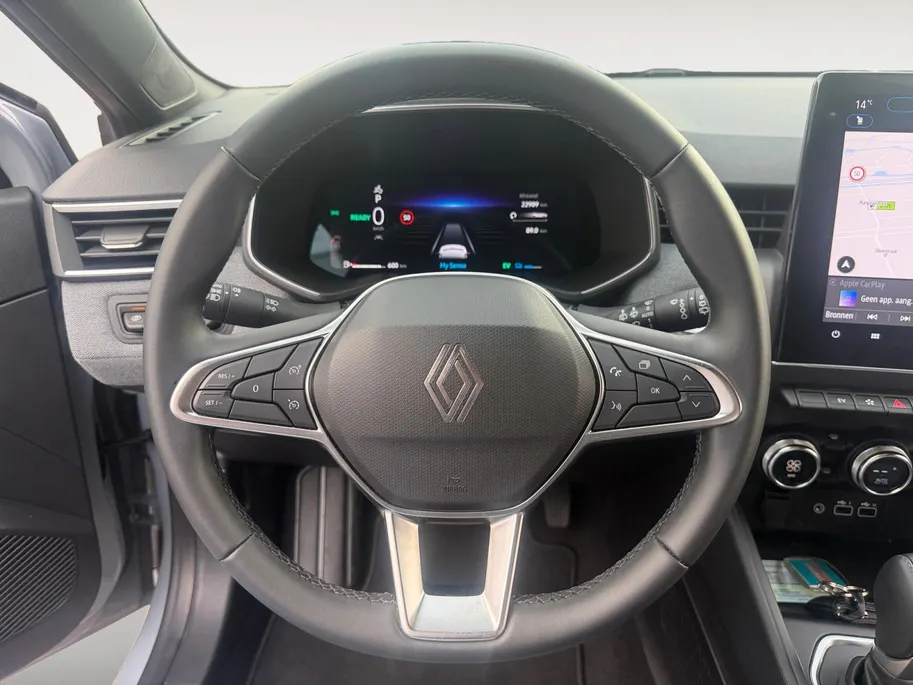 Renault Clio 145PK E-Tech Full Hybrid Techno Automaat | 9,3' Navi | Climate Control | Camera | Parkeersensoren | Apple CarPlay/Android Auto | Digital Cockpit | Cruise Control | Full LED | Lichtmetalen Velgen |