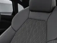 Audi Q5 e-hybrid quattro S edition 299 PK · Head-up display · Adaptieve luchtvering · Glazen panoramadak