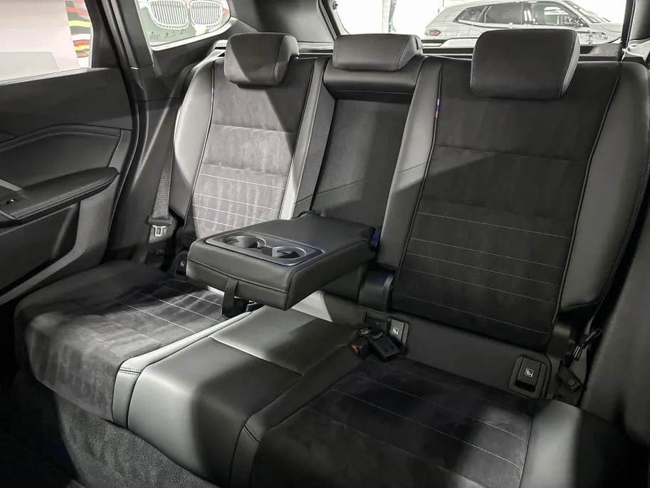 BMW iX1 xDrive30 Launch Edition