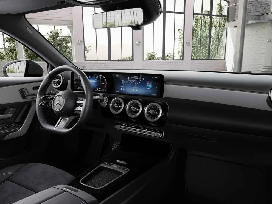 Mercedes-Benz A-Klasse 250 e Business Solution AMG