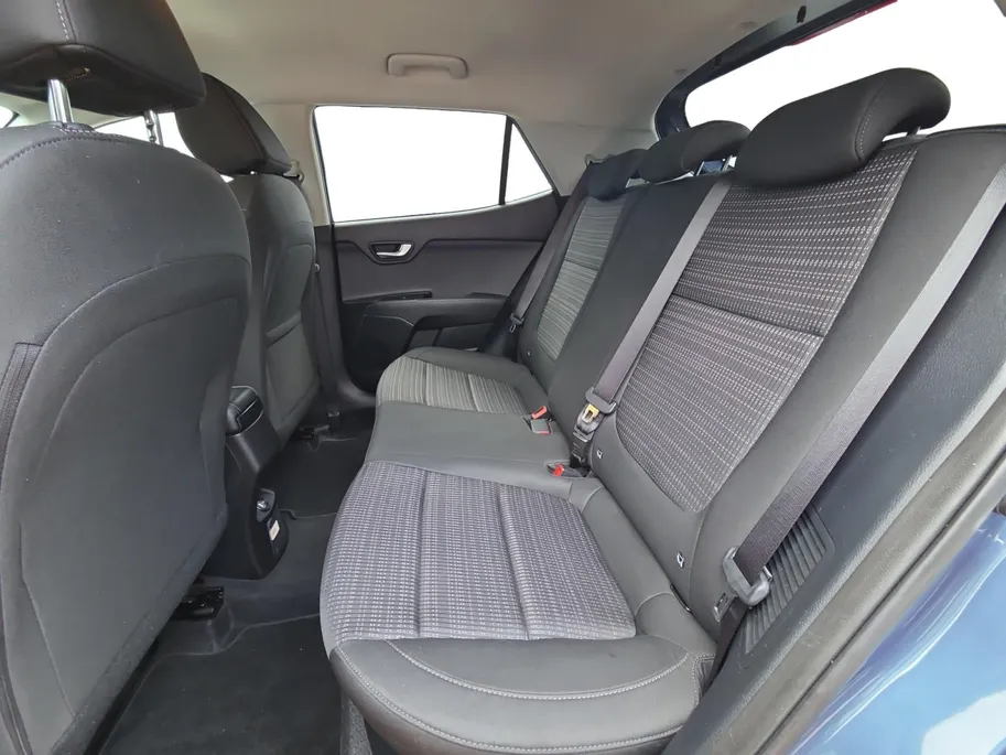 Kia Stonic 1.0 T-GDi MHEV DynamicPlusLine 1e Eigenaar | Zeer nette auto | Dealer onderhouden | Navi | Camera | Cruise & Climate control | Apple CarPlay & Android Auto | Fabrieksgarantie t/m 11-12-2030 +3x 1 jaar* | NAP