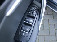 Kia XCeed 1.4 T-GDi ExecutiveLine | Trekhaak | Schuif-/kanteldak | Stuur-/stoelverwarming + ventilatie | 18' LM |