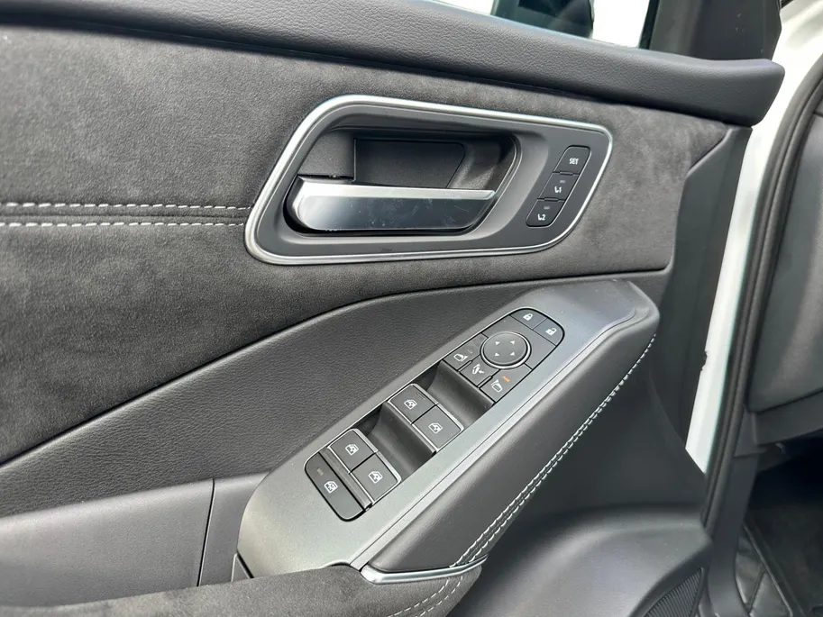 Nissan QASHQAI 1.3 MHEV Xtronic Tekna Plus | NISSAN MORE 10 Jaar garantie | €6000,- korting inclusief inruilpremie | Meest uitgebreide uitvoering | Andrioid/Apple Carplay | 360graden camera's | Stoel-/ Stuur-/ Voorruitverwarming | Panoramadak |