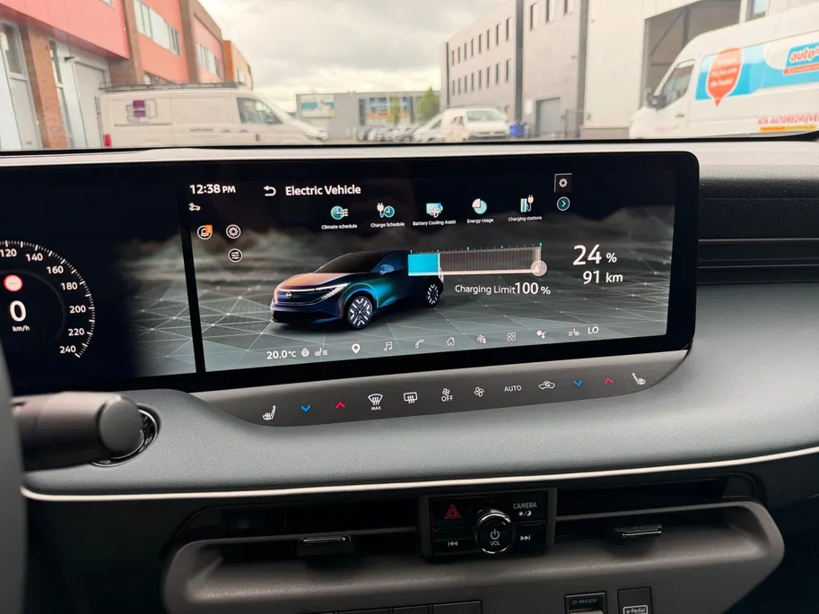 Nissan Leaf Evolve 75 kWh | NISSAN MORE 10 JAAR GARANTIE | 622 KM WLTP | 2500 EURO INRUILPREMIE | SNEL RIJDEN | BOSE | RONDOM CAMERA | CARPLAY |