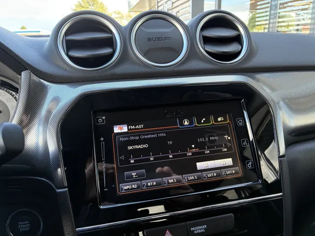 Suzuki Vitara 1.5 Hybrid Style Automaat
