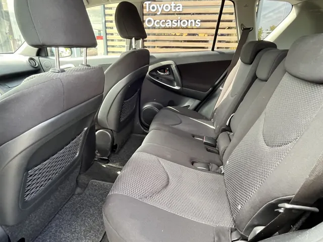 Toyota RAV4 2.0 VVTi Dynamic 2WD | Trekhaak