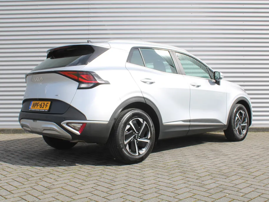 Kia Sportage 1.6 T-GDi Hybrid DynamicLine | Camera | Cruise adapt. | Navi | 17' LM | Clima v+a | LED | Apple Carplay/Android Auto |