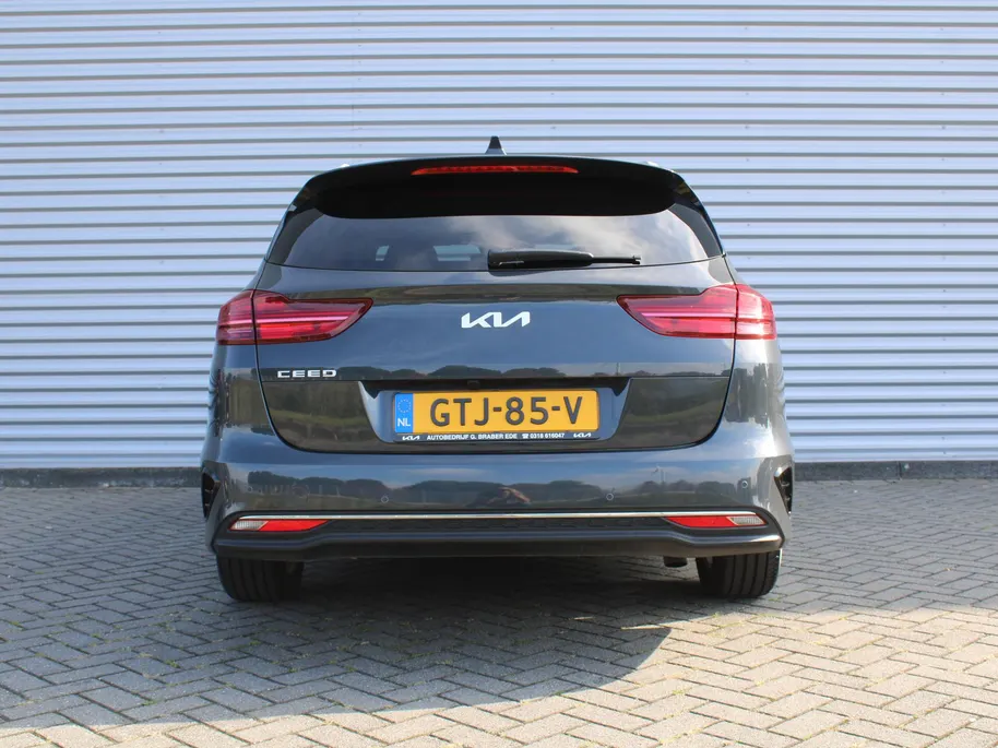 Kia Ceed Sportswagon 1.5 T-GDi DynamicPlusLine | Stoel- & stuurverwarming | Camera | Clima | Cruise adapt. | LED | Navi | Elek. achterklep | 16' LM |