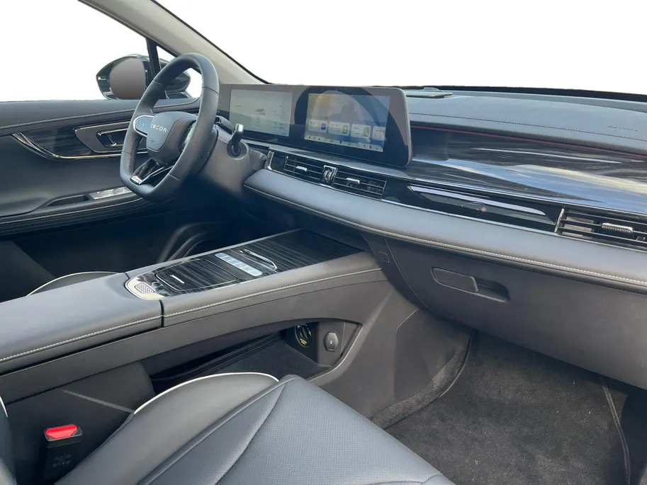 Omoda 5 EV Premium 61 kWh | DEMO | 360 camera | Leder | Stoelverwarming en stoelverkoeling | Carplay |