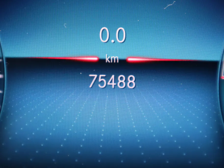 Mercedes-Benz EQA 250 Business Solution Luxury 67 kWh l Stoelverwarming l Achteruitrij camera l Ambiente lichtpakket l Memory