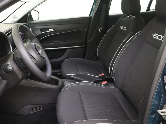 Fiat 600 1.2 Hybrid Urban