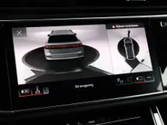Audi Q8 55 TFSI e quattro Pro Line S 394 PK · 22' LM Velgen · Glazen panorama dak · B&O Premium 3D · Assist. plus, remote park · Stoelventilatie + Massage · Trekhaak · Servosluiting