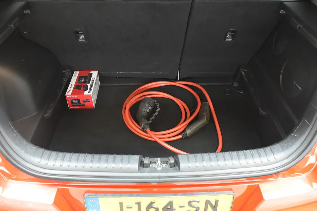Kia e-Soul 64kWh ExecutiveLine I SOH 100% I TREKHAAK