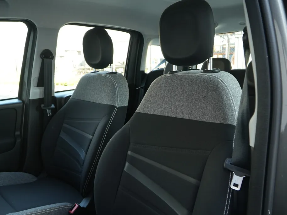 Fiat Panda 1.0 Hybrid 70 PK City Life | Airco | 5zits | DAB | 4402 km!