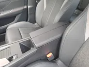 Peugeot 308 1.2 PureTech AUTOMAAT Active Pack Business | Adaptieve Cruise | Climate | Stoelverwarming | Apple Carplay/Android Auto