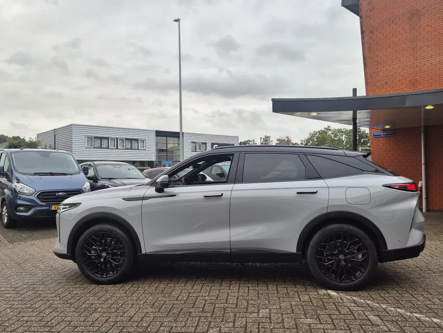 Omoda 9 9 PHEV Premium Panoramadak - 1100KM Bereik