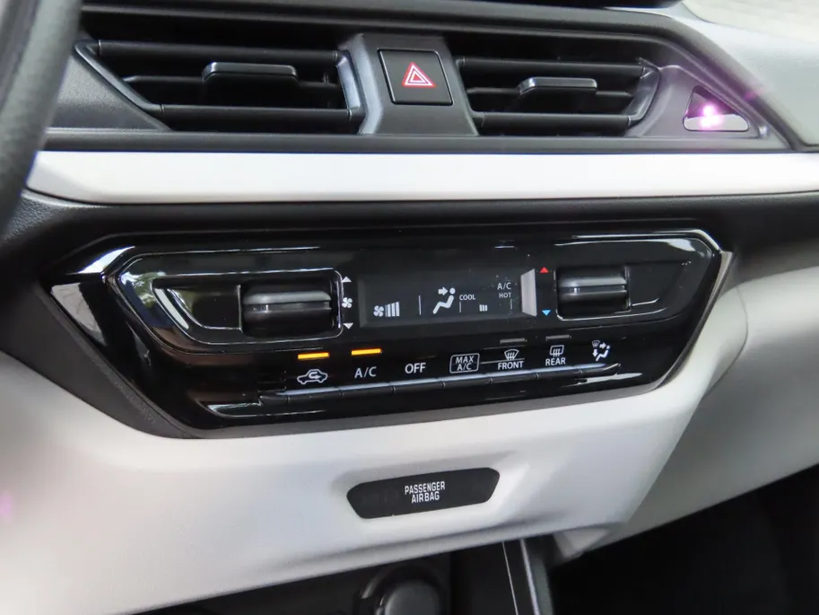 Suzuki Swift 1.2 Comfort | Actiekorting €2200 | Beperkte Voorraad | Private Lease vanaf €299 | Led verlichting | Smart entry systeem | Apple Carplay & Android auto |