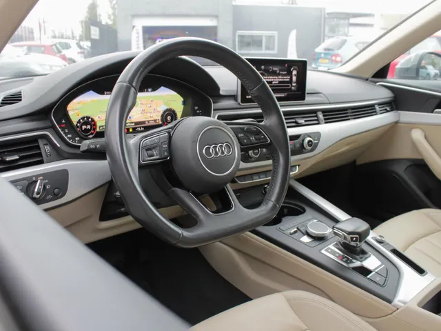 Audi A4 Limousine 35 TFSI Design Pro Line Plus | Navi | Digital dash | Leder | Schuifdak | Cruise