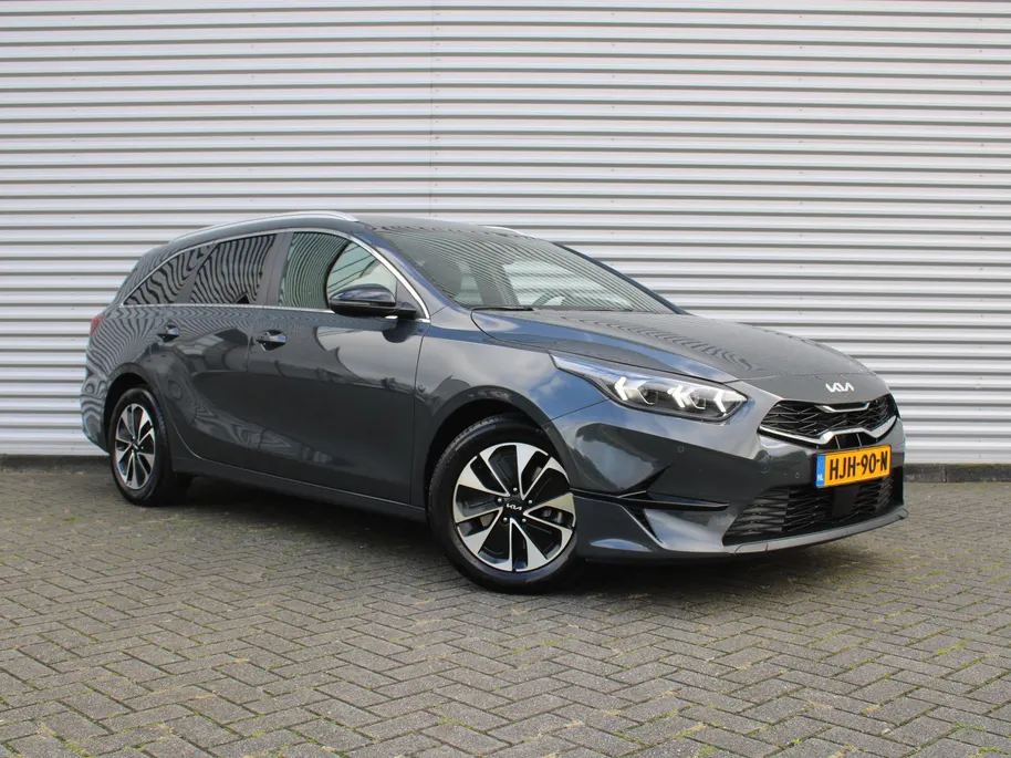 Kia Ceed Sportswagon 1.0 T-GDi MHEV Design Edition | Stuur-/stoelverwarming | Cruise adapt. | Camera | 16' LM | Dodehoekdetectie | JBL audio | LED |