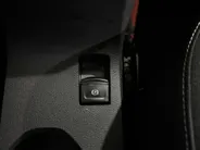 Dacia Sandero 100PK TCe Bi-Fuel Essential | 1e eigenaar | Trekhaak | Airco | Bluetooth | Parkeersensoren | Cruise Control | LED Koplampen | Camera | Lichtmetalen Velgen |