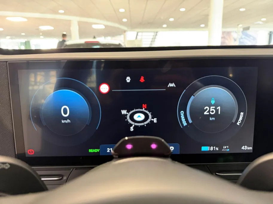 Hyundai Kona Electric PURE EDITION | 48.6 KWH | Z&Z MEGA ACTIE | 33.990,- RIJKLAAR |