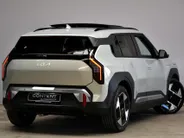 Kia EV3 58,3 kWh 204pk Plus Advanced