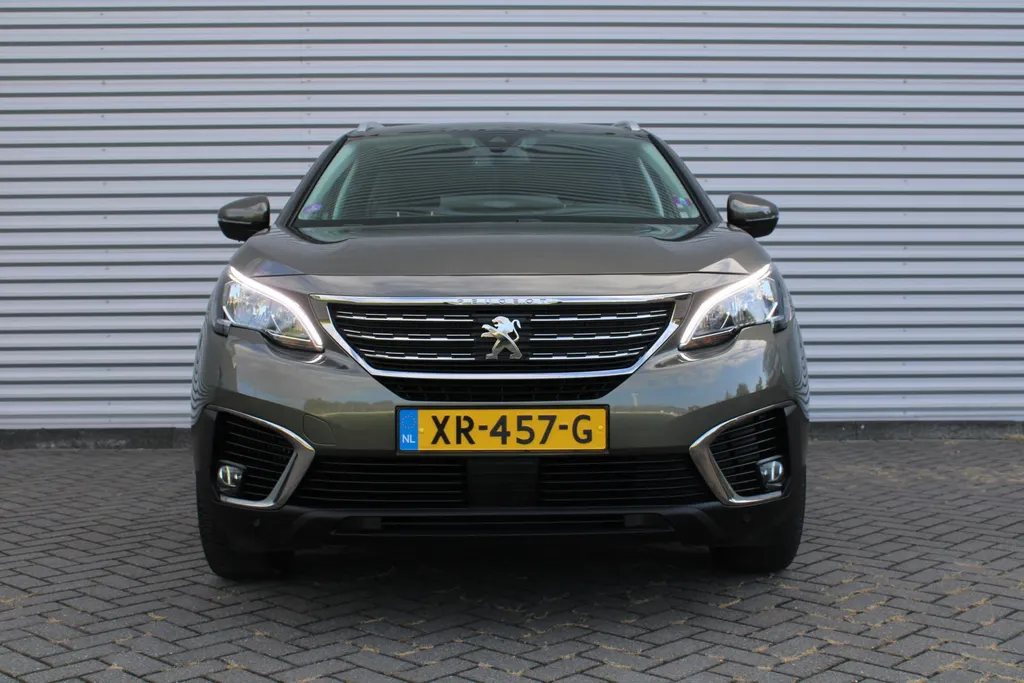 Peugeot 5008 1.2 PureTech Blue Lease Executive | Navi | Airco | 7 zits | Cruise | Camera | 17" LM |
