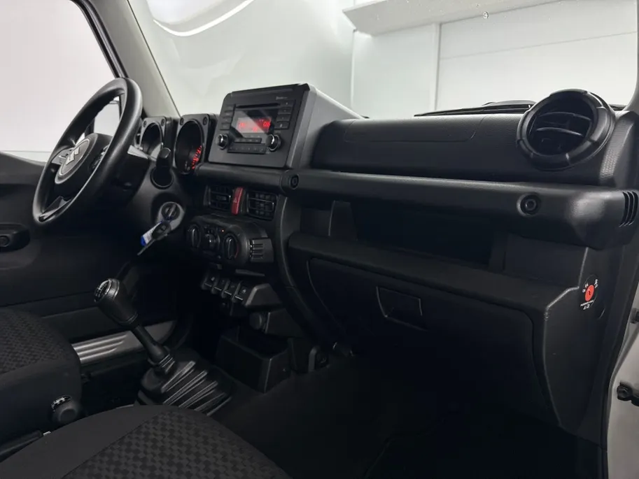 Suzuki Jimny 1.5 Professional Allgrip | 4 x 4 | L.M. Velgen | Cruise Control