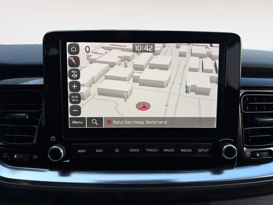 Kia Stonic 1.0 T-GDi MHEV DynamicLine | Volledig dealer onderhouden | Trekhaak | Navigatie | Apple CarPlay & Android Auto |