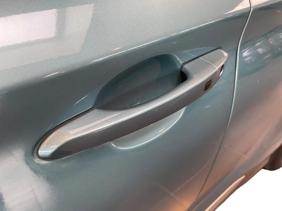 Hyundai Kona EV Fashion 64 kWh 204PK | Warmtepomp | Navigatie | Apple Carplay & Android Auto | 100% SOH | Adaptive cruise control | Climate control | Head-up display | Parkeersensoren achter |