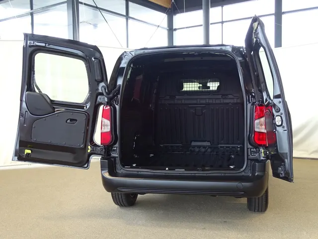 Fiat Doblò Cargo 1.5D 130pk L2 Black-Edition Automaat