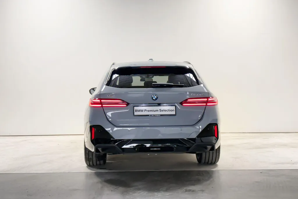 BMW 5 Serie Touring 550e xDrive