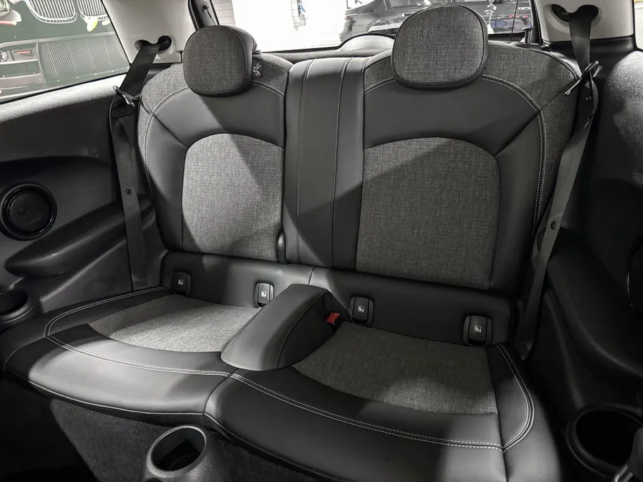 MINI Cooper 3-deurs Electric MINI Yours