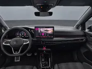 Volkswagen Golf 1.5 eHybrid 272pk GTE · Panoramadak · 360 Camera · Wegklapbare Trekhaak · Stoel &-Stuurverwarming · Dodehoeksensoren · 19'' Inch · Garantie t/m 13-08-2030 of 100.000km