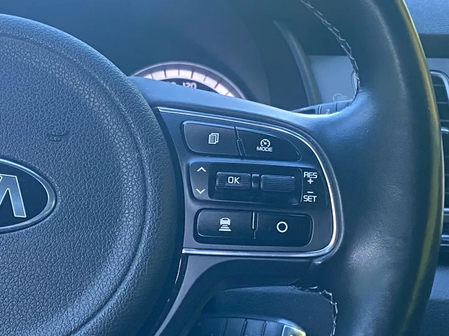 Kia Niro 1.6 GDi Hybrid Style Edition | Climate Control | Trekhaak | Navigatie | Parkeercamera | Stoel + stuurverwarming |