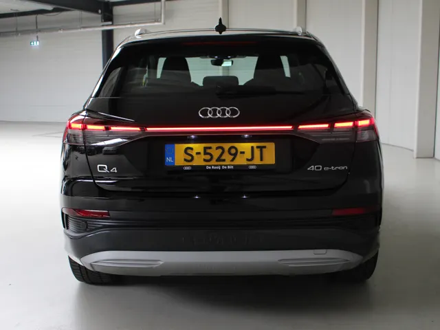 Audi Q4 e-tron 40 Advanced edition 77 kWh Navigatie | Inklapbare spiegels | Stoelverwarming | 98% SoH