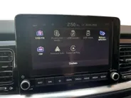 Kia Stonic 1.0 T-GDi MHEV DynamicPlusLine | Stoel en stuurverwarming | Climate control | Navigatie | Camera | Keyless met startknop | Apple Carplay / Android Auto |