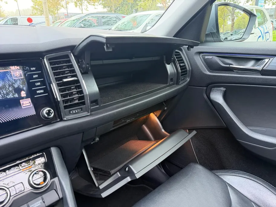 Škoda Kodiaq 1.5 TSI Business Edition DEALER ONDERHOUDEN | PANORAMADAK | TREKHAAK | ELEKTRISCHE ACHTERKLEP | AUTOMAAT | 12 MAANDEN BOVAG GARANTIE