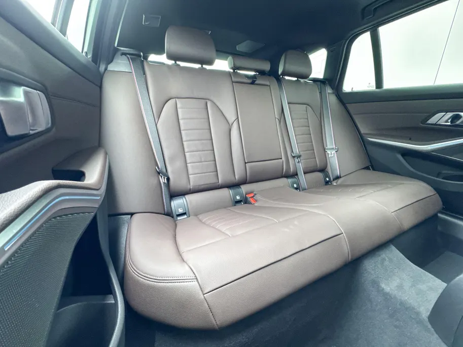 BMW 3 Serie Touring 330e