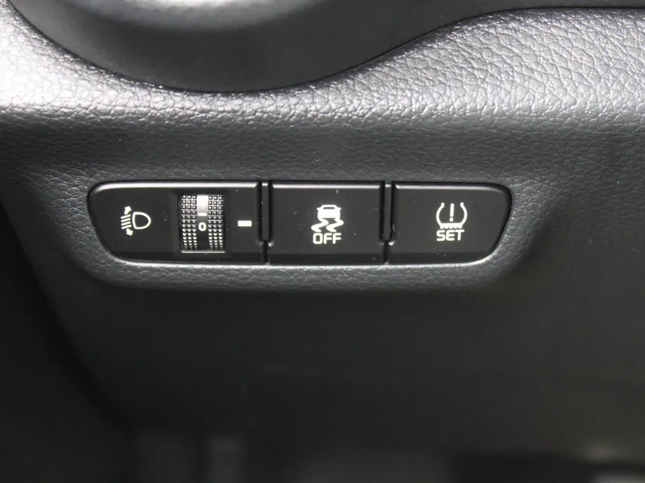 Kia Picanto 1.0 DPI GT-Line | Stuur-/stoelverwarming | Schuifdak | Camera | Dodehoek detectie | Telefoonlader | Clima | Navi | 16' LM | LED | Cruise |