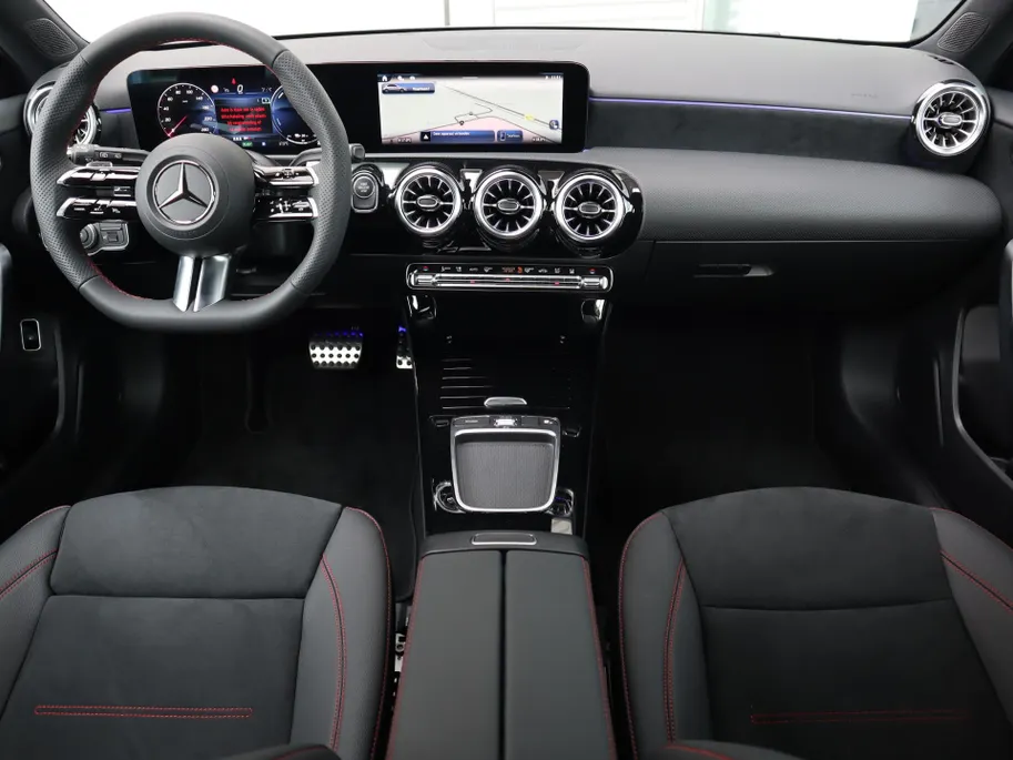 Mercedes-Benz A-Klasse 250 e Business Solution AMG