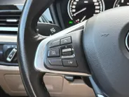 BMW X1 sDrive20i VDL Nedcar Edition | Trekhaak | Camera | Leder | Head-Up Display | Navi | Stoelverwarming | Elektrische achterklep | LED | 12 maanden Bovag Garantie