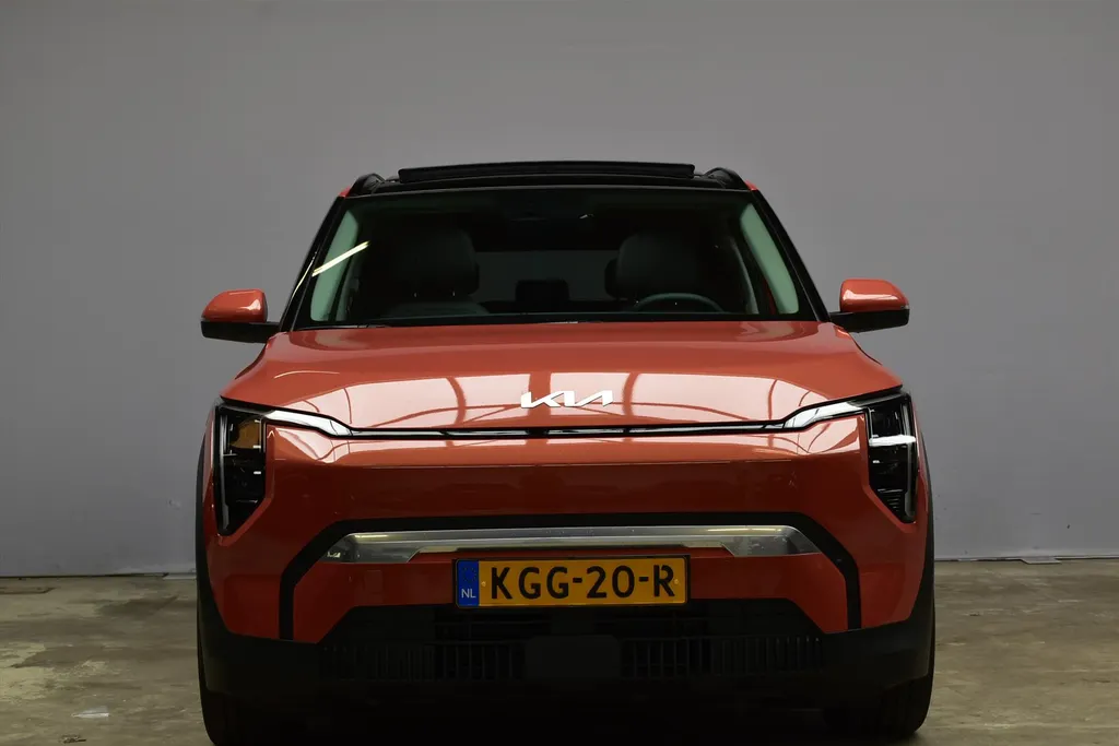 Kia EV3 81,4 kWh 204pk Plus Advanced TREKHAAK