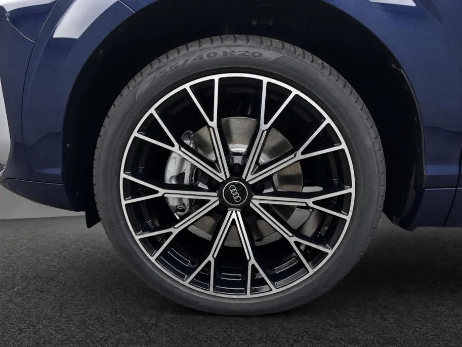 Audi Q3 Sportback 1.5 e-hybrid S edition · Tech Plus · Audi Phone box · 20' Velgen · Privacy glas