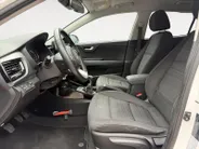 Kia Stonic 1.0 T-GDi MHEV DynamicPlusLine | Zeer nette auto | Navigatie | Apple CarPlay & Android Auto | Trekhaak | Achteruitrijcamera |