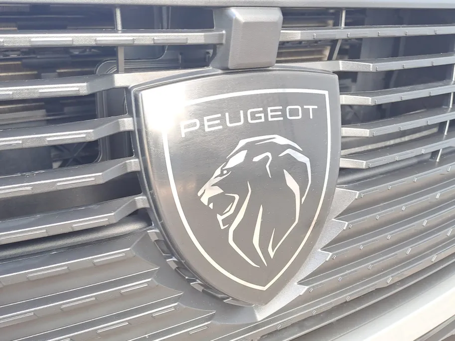 Peugeot 308 1.2 PureTech AUTOMAAT Active Pack Business | Adaptieve Cruise | Climate | Stoelverwarming | Apple Carplay/Android Auto